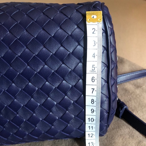 Bottega Veneta ( Like New) - Picture 12 of 13